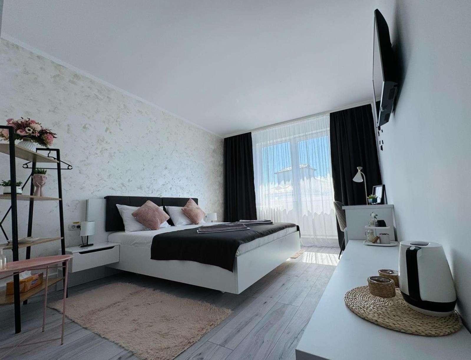 Sara Room Curtea de Argeş Exteriér fotografie